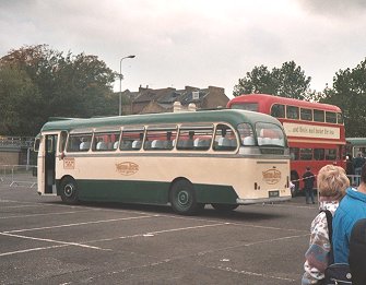 SC390 pulls round onto the stand