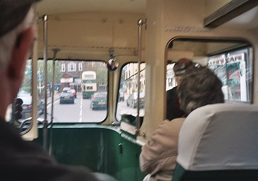 SC390 pulls round onto the stand