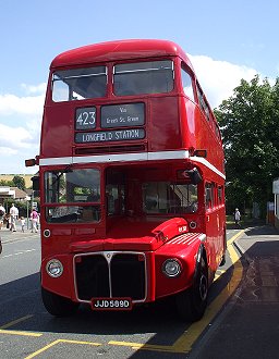 RML2589 at Longfield Stn