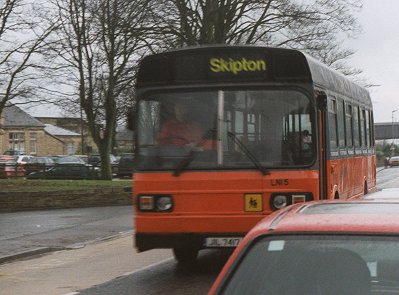 LS297 on Kingston Bridge, June 2001