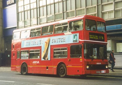 L545 on the 176, Charing Cross Rd, 5th December 1998