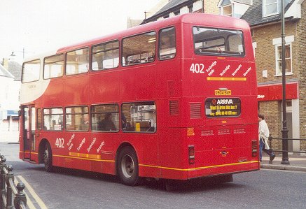 M&D5904 in Bromley, Feb.2001