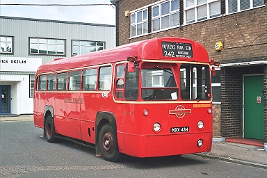 RF457 at Potters Bar.