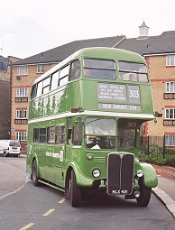RT604 at New Barnet Stn.