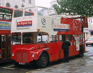 ERM46 on TOLST, Charing Cross, Oct2001