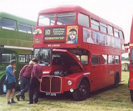 RM1840, Lingfield, August 2000
