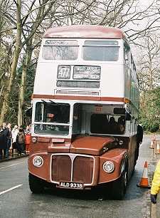 RM1933 at Cobham, April 2008