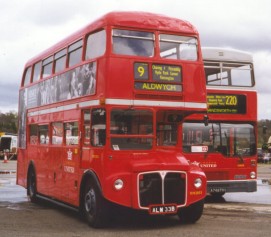 RM2033 at Brooklands, 1998