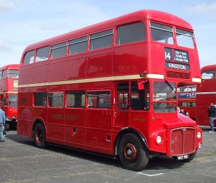 RM928 at Wisley Airfield