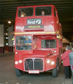 RMC1510 leaves Slough Bus Stn, May 2006