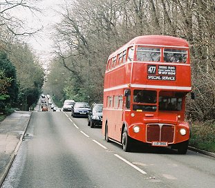 RML2389 on 477 duty, Cobham, April 2008