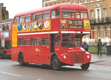 RML2578 at New Cross Garage, 29th Jan 2005
