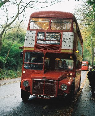 RML898 at Redhill Road, Cobham.