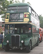RT2083 at Chislehurst, June 2002