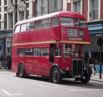 RT3871 on 22, Shoreditch Church