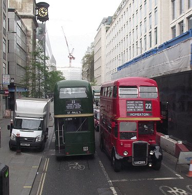 RT1700 passes RTL1076 in Cheapside