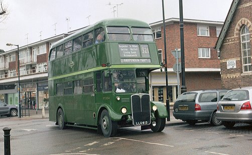 RT3254 at Harpenden Church Green.