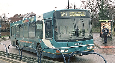 AT3302 on 301, St.Albans Stn.