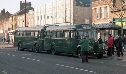 GS17 waits for 382 ahead of RF280.