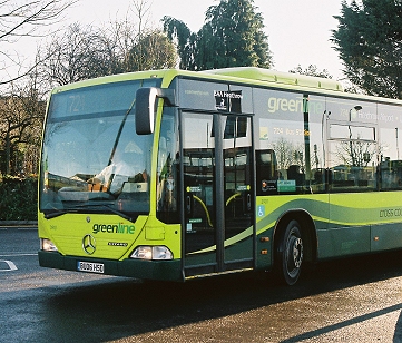 3901 on 724, St Albans Stn.