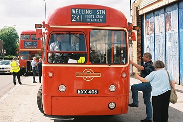 RF429 on 241, Swanley Garage.