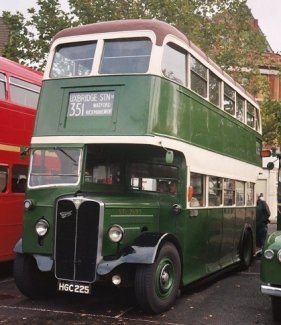 STL2692 at Northfleet, 10/04