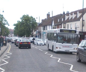 X508WRG on 391, Stevenage Old Town