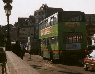 621 on 85, Putney Bridge, Feb 98