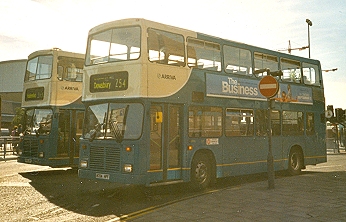 L704, Leeds Bus Stn, August 2005