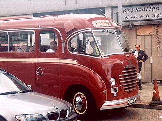 PPH698 at North Cheam.