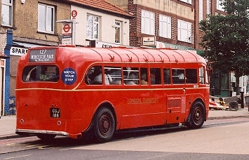 Q83 at North Cheam on 213.