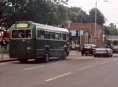 RF600 on 725, Worcester Park.