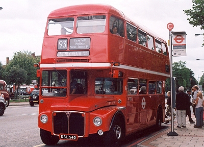 RM1033 at North Cheam.