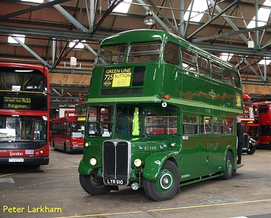 RT3491 off 725 in Sutton Garage (Peter Larkham).