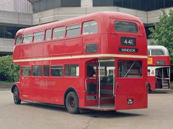 RML2676 on 441, Slough Bus Stn