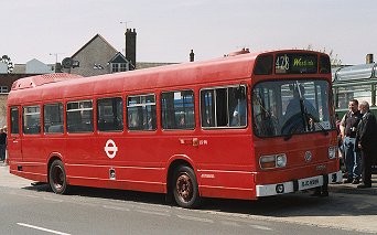 LS98 in King Street on 428