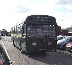 MB90 at Slough Station, May 2011