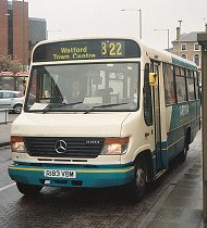 2183 on 322 at Watford Junction, April 2004