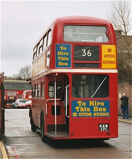 RT3062 enters New Cross Garage